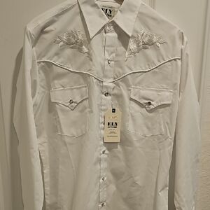 Ely CATTLEMAN Embroidered Western White shirt Size M NWT